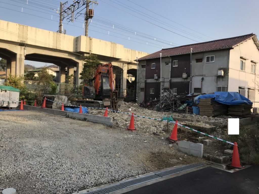 隣の文化住宅