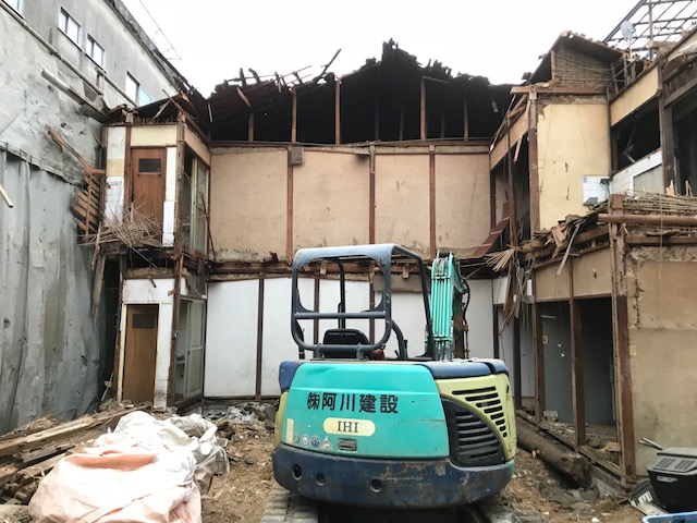 建屋解体経過