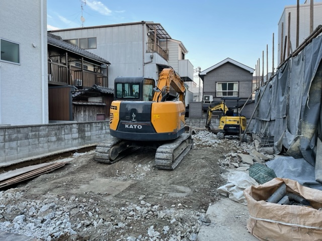 幼稚園が向かいにある住宅密集地での住居解体工事　大阪市阿倍野区